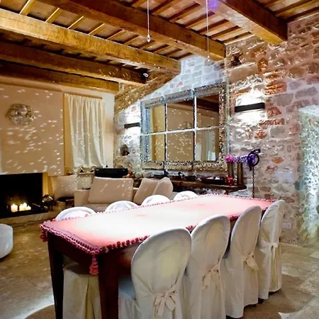 度假居 La Rocca Luxury *