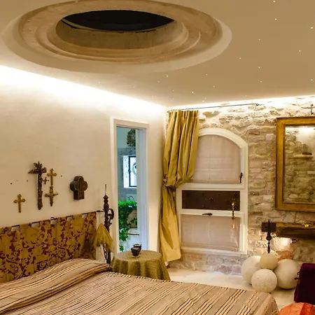 La Rocca Luxury 度假居