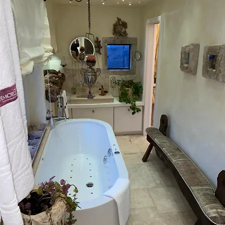 La Rocca Luxury 度假居