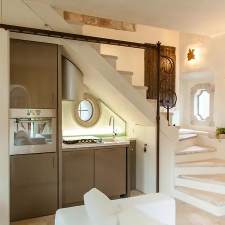 La Rocca Luxury 度假居 *