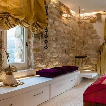 La Rocca Luxury 度假居