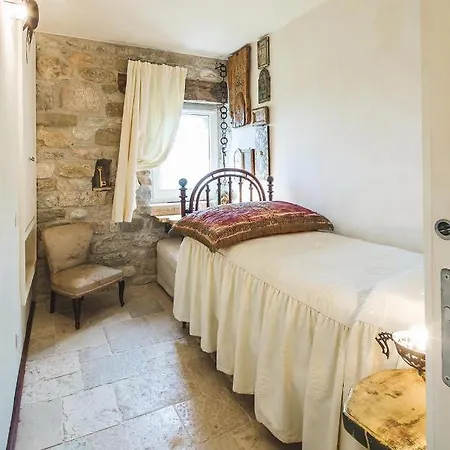 La Rocca Luxury *